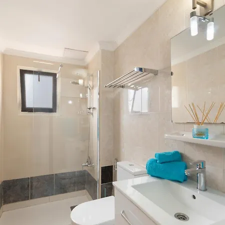 Lirio Blanco De Dunas Canarias פלאייה דל אינגלז